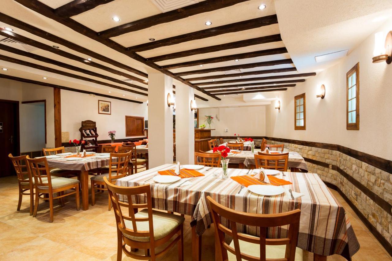 Family Hotel Romantika Velingrad Ngoại thất bức ảnh