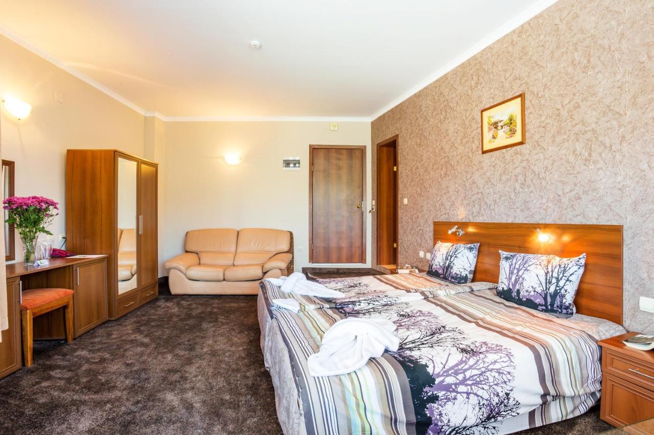 Family Hotel Romantika Velingrad Ngoại thất bức ảnh