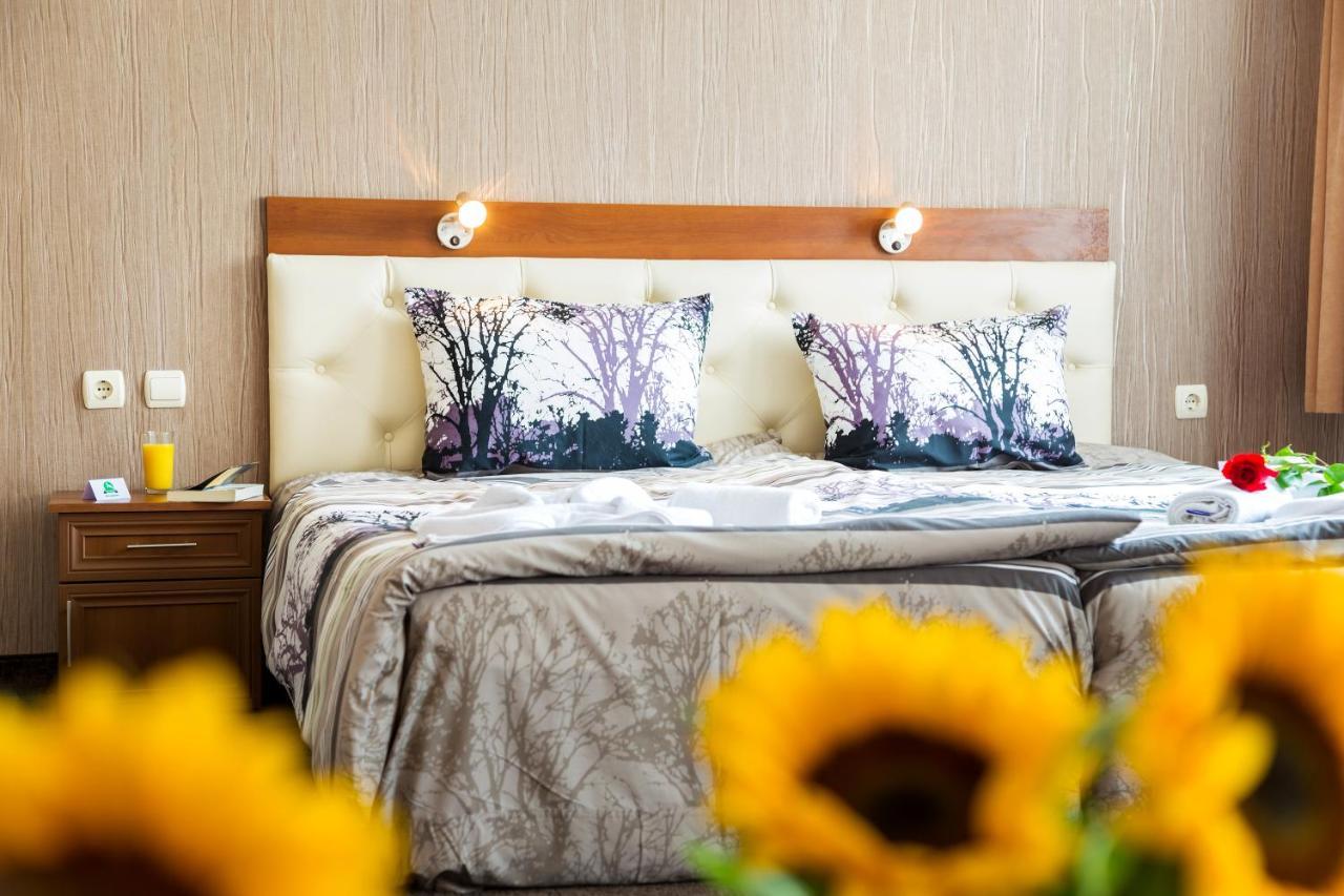 Family Hotel Romantika Velingrad Ngoại thất bức ảnh